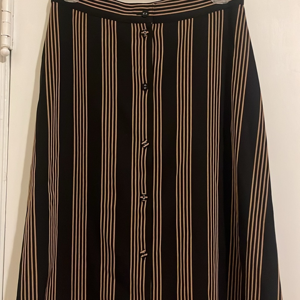H&M black and gold striped high-waisted skirt, women’s size 4